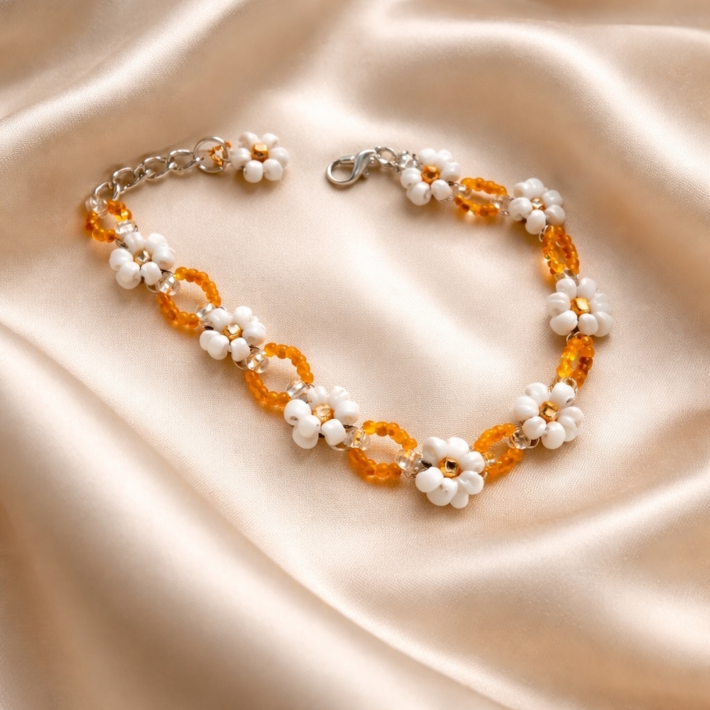 Boho Chic • Minimalist Daisy Bracelet • Handmade Elegance Effortlessly bohem - Picture 2 of 5